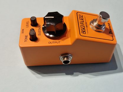Ibanez 850 Fuzz Mini fuzz effects pedal left side
