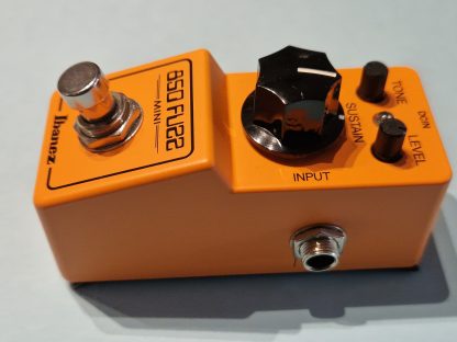 Ibanez 850 Fuzz Mini fuzz effects pedal right side
