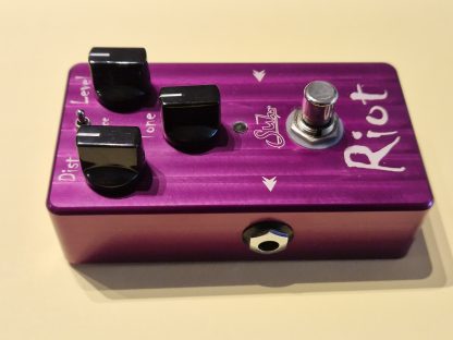 Suhr Riot distortion effects pedal left side