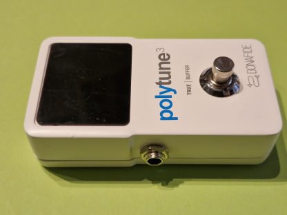 tc electronic Polytune 3 poly-chromatic tuner pedal left side