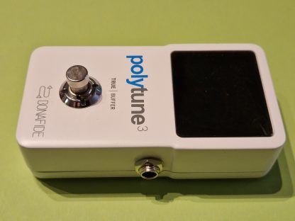 tc electronic Polytune 3 poly-chromatic tuner pedal right side