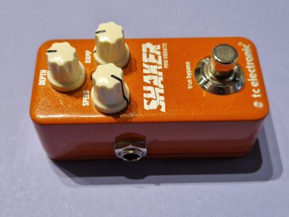 tc electronic Shaker Mini Vibrato effects pedal left side