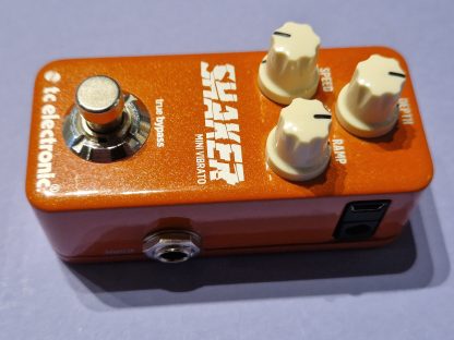 tc electronic Shaker Mini Vibrato effects pedal right side