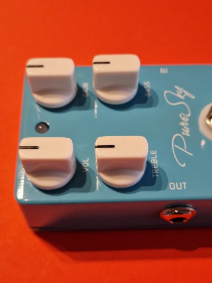 Caline Pure Sky Overdrive effects pedal controls