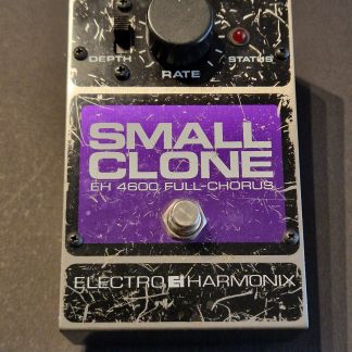 electro-harmonix Small Clone EH 4600 Full-Chorus effects pedal