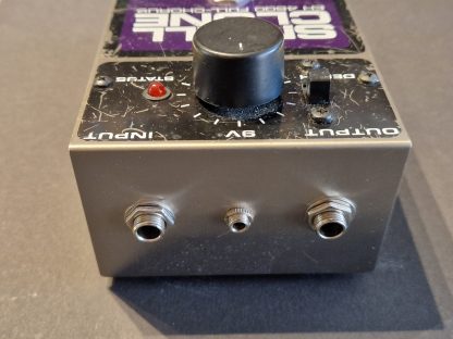 electro-harmonix Small Clone EH 4600 Full-Chorus effects pedal top side