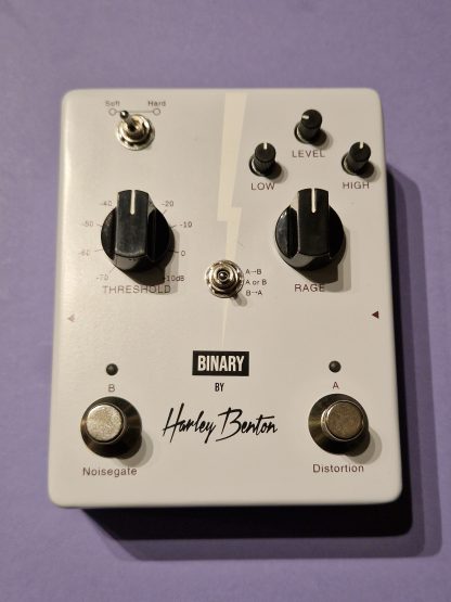 Harley Benton Binary distortion and noisegate effects pedal