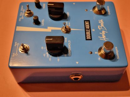 Harley Benton Double Agent overdrive and noisegate effects pedal left side