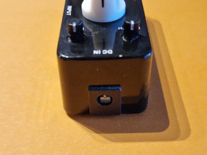 Mooer Trelicopter tremolo effects pedal top side