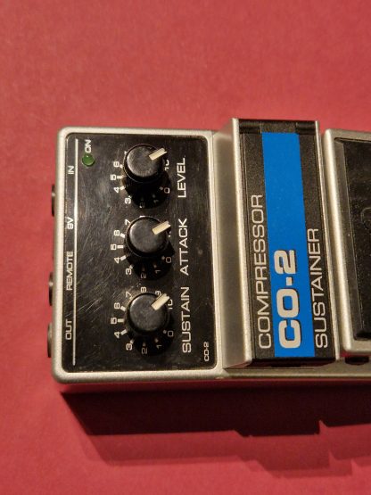 Nobels CO-2 Compressor Sustainer effects pedal controls