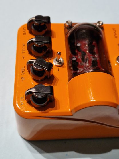 VOX Trike Fuzz effects pedal controls