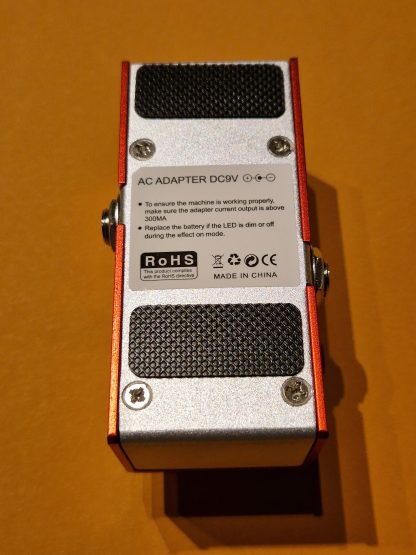 Noname Classic Chorus effects pedal bottom side